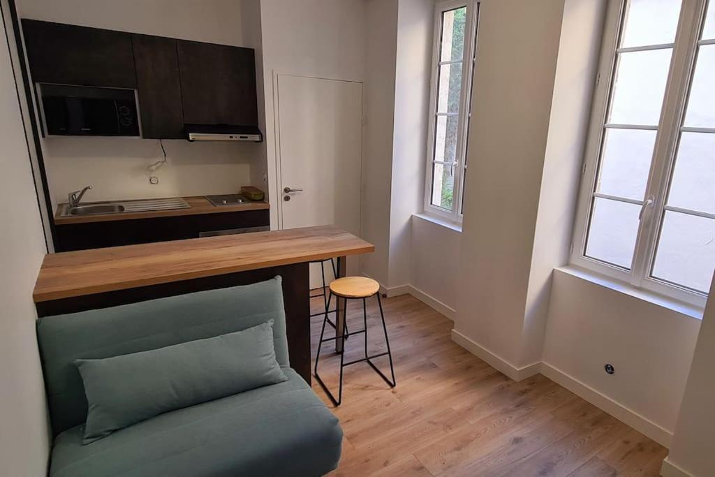 Appartement Neuf Au Coeur De La Rochelle ลาโรแชล ภายนอก รูปภาพ