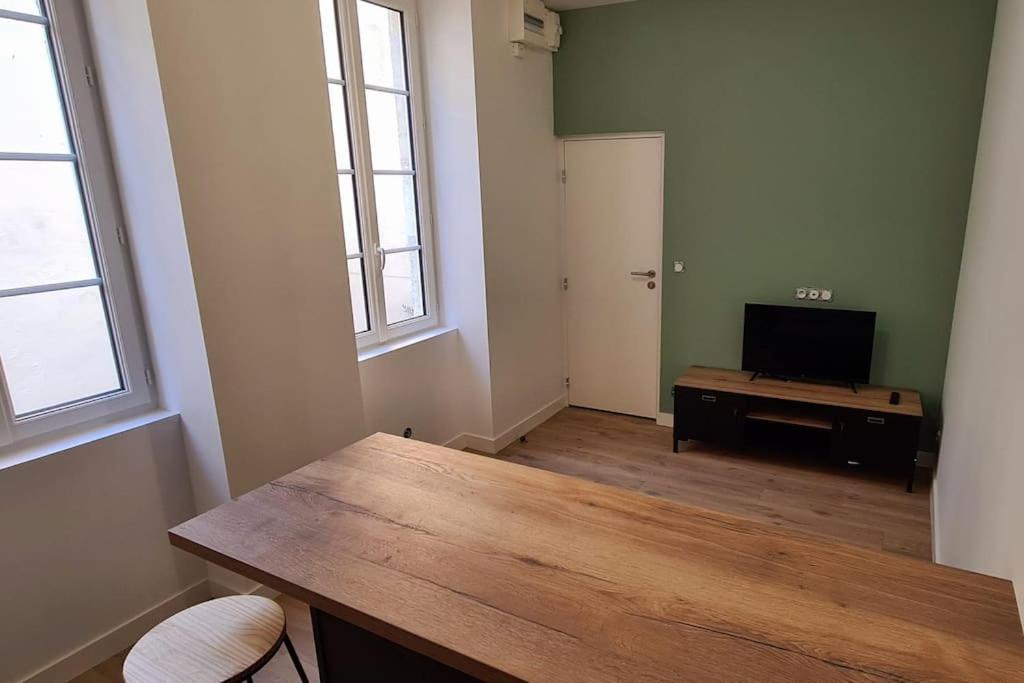 Appartement Neuf Au Coeur De La Rochelle ลาโรแชล ภายนอก รูปภาพ